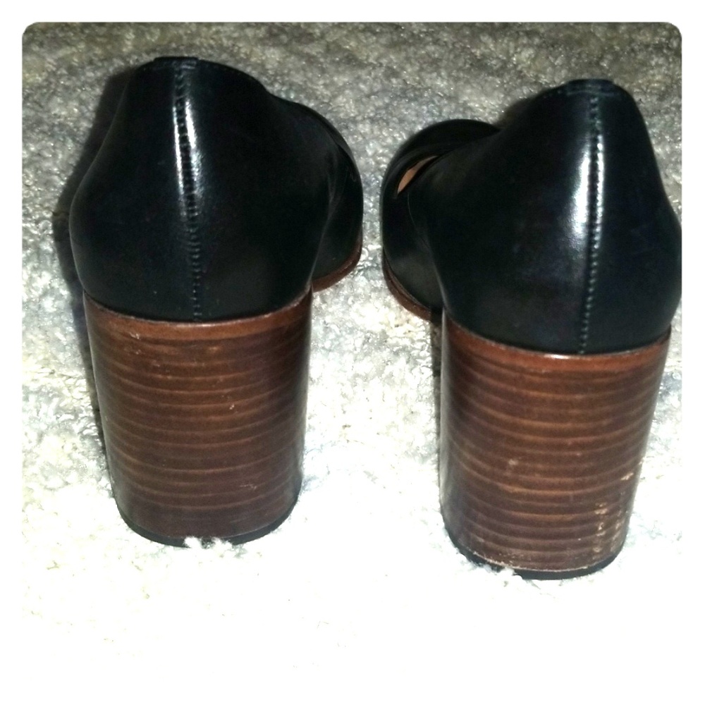 Black block heel pumps